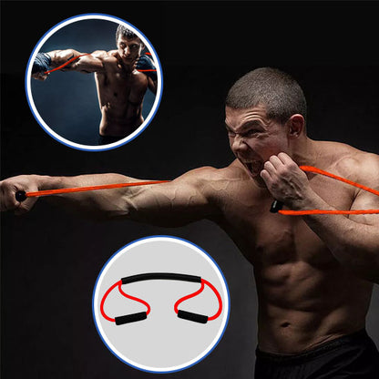 Homme qui tire sur elastique musculation